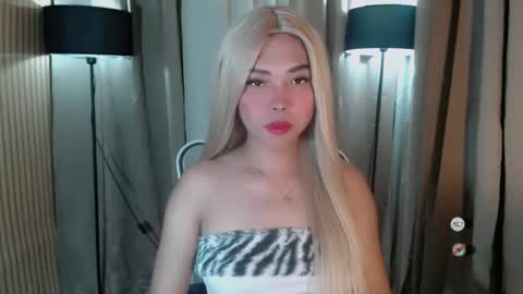 catherine_365 online show from November 2025 12:33:02 PM