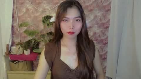 Snapshot of catherine_365 chatting on May 2026 02:50:01 AM catherine_365 online show from May 2026 02:50:01 AM