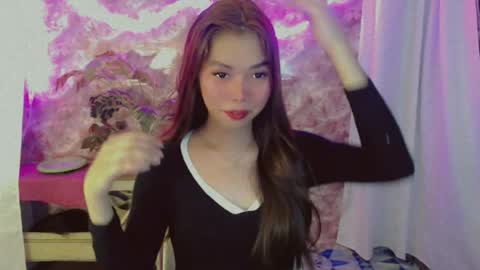 Snapshot of catherine_365 chatting on June 2026 01:21:01 AM catherine_365 online show from June 2026 01:21:01 AM