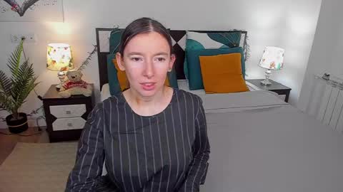 Catrin online show from December 2024 06:44:01 AM