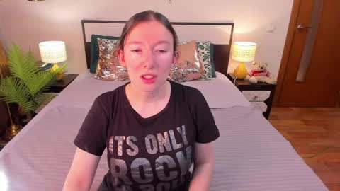 Catrin online show from May 2026 05:03:02 AM