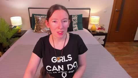 Catrin online show from May 2026 05:25:01 AM