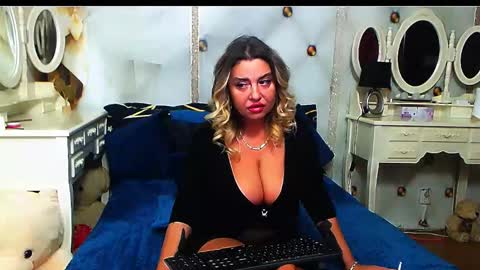 lauren online show from November 2025 06:24:02 AM