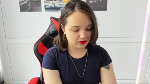 Catrine online show from April 2026 09:18:01 AM