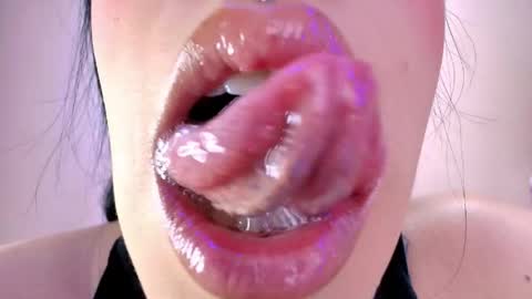 Cattleya online show from March 2026 04:38:02 AM