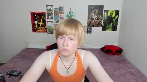 cattie_w_ online show from May 2026 01:12:01 AM