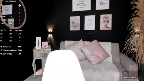 Snapshot of catvalentinee_ chatting on December 2024 04:38:02 AM catvalentinee_ online show from December 2024 04:38:02 AM