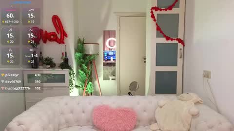 caty_cuddly online show from February 2025 12:04:02 PM