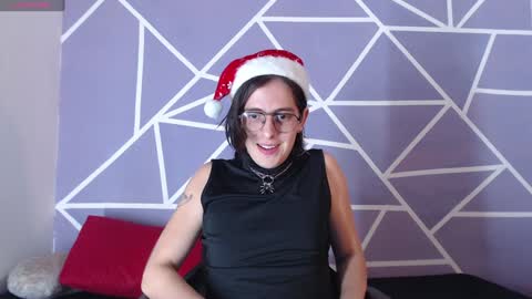 cava_pretty online show from December 2024 07:38:02 AM