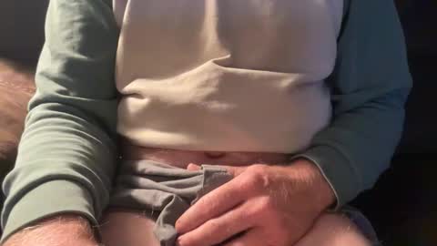 Snapshot of cbjohnjohn chatting on November 2025 07:07:01 AM John online show from November 2025 07:07:01 AM