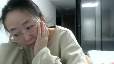 Snapshot of cbz112233 chatting on February 2025 02:37:01 PM ANNYANNY online show from February 2025 02:37:01 PM