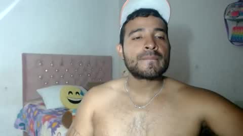 Snapshot of ccamilo_ chatting on May 2026 01:30:02 PM camilo online show from May 2026 01:30:02 PM