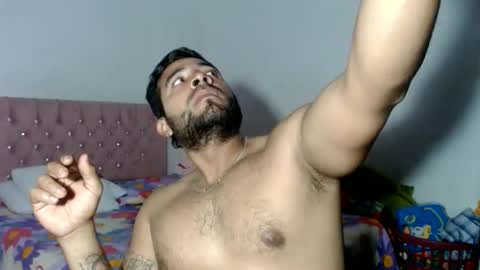 Snapshot of ccamilo_ chatting on June 2026 01:35:02 PM camilo online show from June 2026 01:35:02 PM