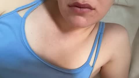 Snapshot of cclavender chatting on April 2026 02:06:01 PM Claire online show from April 2026 02:06:01 PM