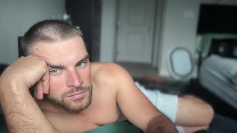 Snapshot of ccmanrivs120 chatting on September 2025 06:43:02 PM Rivs online show from September 2025 06:43:02 PM