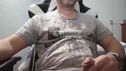 Snapshot of ccmhp1 chatting on November 2025 02:44:01 AM Tomys online show from November 2025 02:44:01 AM