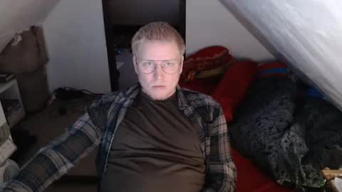 Snapshot of cebas chatting on March 2025 08:04:02 AM cebas online show from March 2025 08:04:02 AM