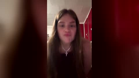 Snapshot of cecerose813 chatting on April 2026 06:02:02 AM cecerose813 online show from April 2026 06:02:02 AM