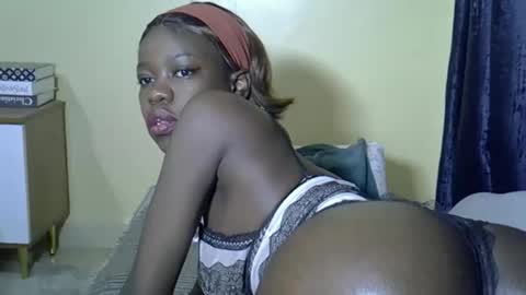 Snapshot of ceepretty chatting on October 2025 08:39:01 AM santana online show from October 2025 08:39:01 AM