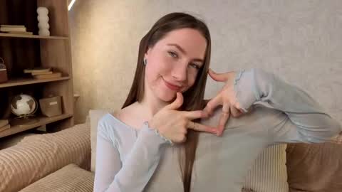 Josie Manesi online show from September 2025 05:30:01 AM