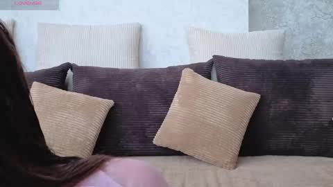 Josie Manesi online show from April 2026 06:22:02 AM