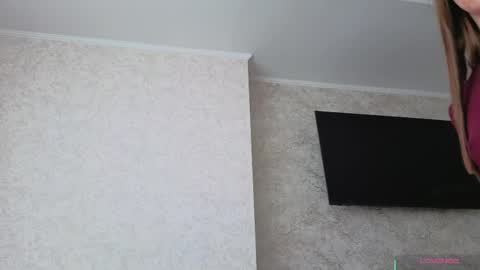 Josie Manesi online show from May 2026 06:19:01 AM