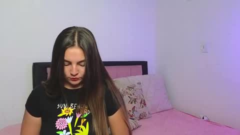 Snapshot of celeste_1star chatting on January 2025 01:05:02 AM celeste_1star online show from January 2025 01:05:02 AM