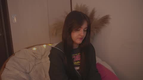 Diane Independent model online show from March 2025 03:07:02 PM