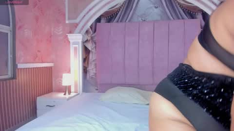 Snapshot of celeste_bigboobs___ chatting on October 2025 03:35:01 AM Celeste online show from October 2025 03:35:01 AM