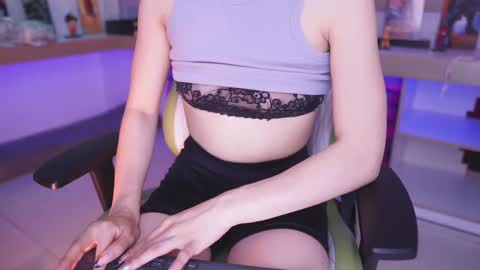 Snapshot of celeste_blazze chatting on December 2024 05:15:02 PM Celeste online show from December 2024 05:15:02 PM