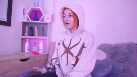 Snapshot of celeste_blazze chatting on November 2025 02:18:02 PM Celeste online show from November 2025 02:18:02 PM