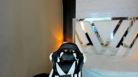 SARA  online show from February 2026 11:09:02 AM