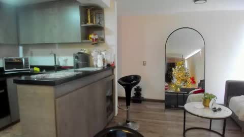 Snapshot of celeste_pervert chatting on December 2025 04:23:02 PM mia sofiabohorquez INSTAGRAM online show from December 2025 04:23:02 PM