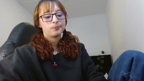 Snapshot of celesteayase chatting on January 2025 10:22:01 PM celesteayase online show from January 2025 10:22:01 PM