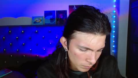 I am Valentinn online show from March 2025 01:12:01 AM