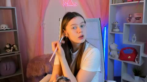 your cute kitty online show from March 2026 04:23:01 PM