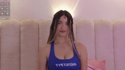 celestte_vanegas online show from June 2026 06:03:02 PM