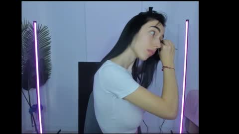 Celine Roxelle online show from November 2025 08:02:02 AM