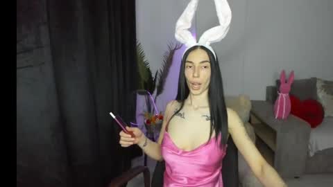 Celine Roxelle online show from April 2026 08:39:01 PM