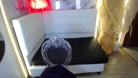 Snapshot of cerecita_02 chatting on November 2025 11:32:02 AM Cerecita online show from November 2025 11:32:02 AM