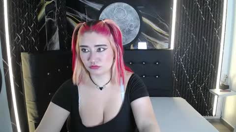 Cerecita  online show from May 2026 11:23:01 PM