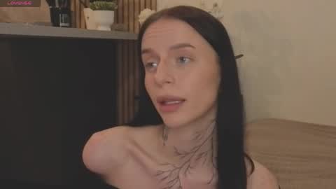 Livia online show from June 2026 09:16:02 PM