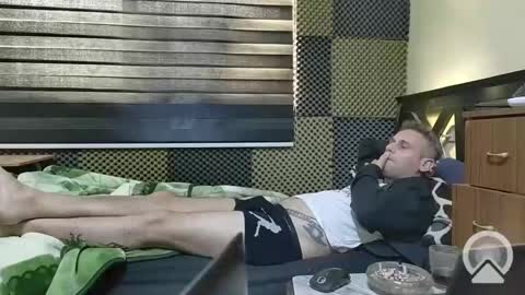 Snapshot of cezar46 chatting on December 2024 12:27:02 PM cezar online show from December 2024 12:27:02 PM