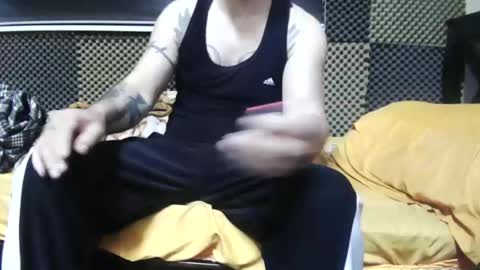 Snapshot of cezar46 chatting on November 2025 07:38:01 PM cezar online show from November 2025 07:38:01 PM