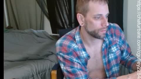 Snapshot of cguffey2284 chatting on February 2026 01:09:02 PM cguffey2284 online show from February 2026 01:09:02 PM