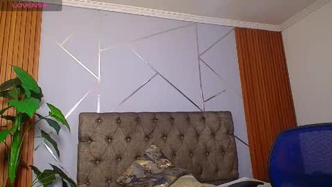 CHAARLOTTEE online show from April 2026 01:16:02 PM