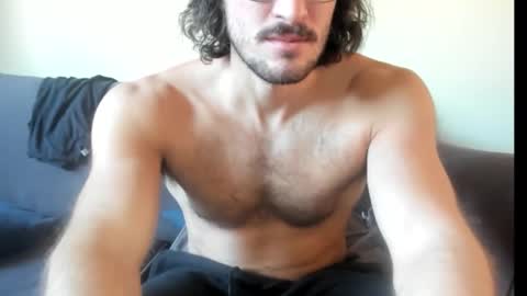 Lydong online show from January 2026 07:11:01 PM