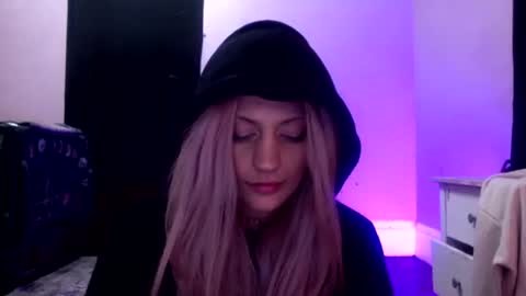 chaia online show from April 2026 07:50:01 AM