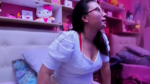 Snapshot of chakalita_hh chatting on May 2026 04:03:01 PM chakalita_hh online show from May 2026 04:03:01 PM