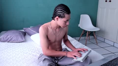 Snapshot of chandler_kenji chatting on December 2024 02:44:01 PM Kenji online show from December 2024 02:44:01 PM